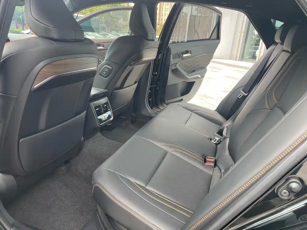 Toyota Avalon — миниатюра 10