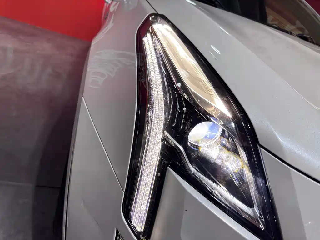 Cadillac XT5 — миниатюра 18