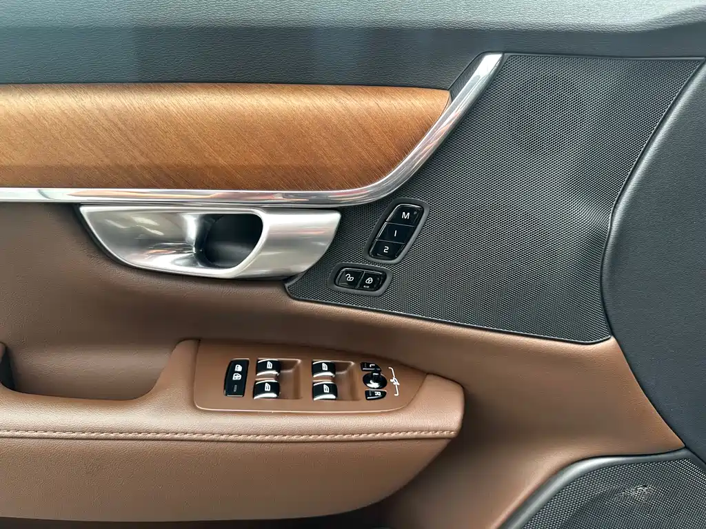 Volvo S90 — миниатюра 15