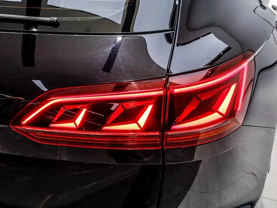 Volkswagen Touareg — миниатюра 26