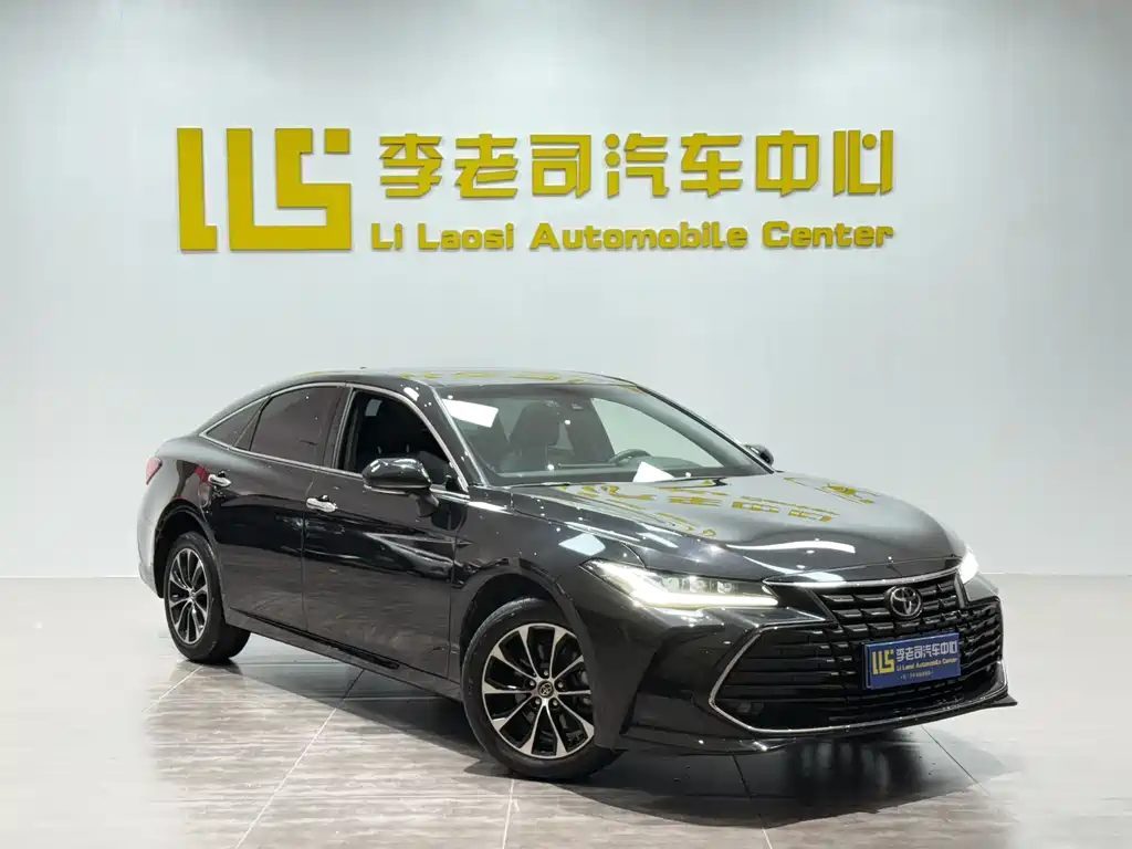 Купить Toyota Avalon