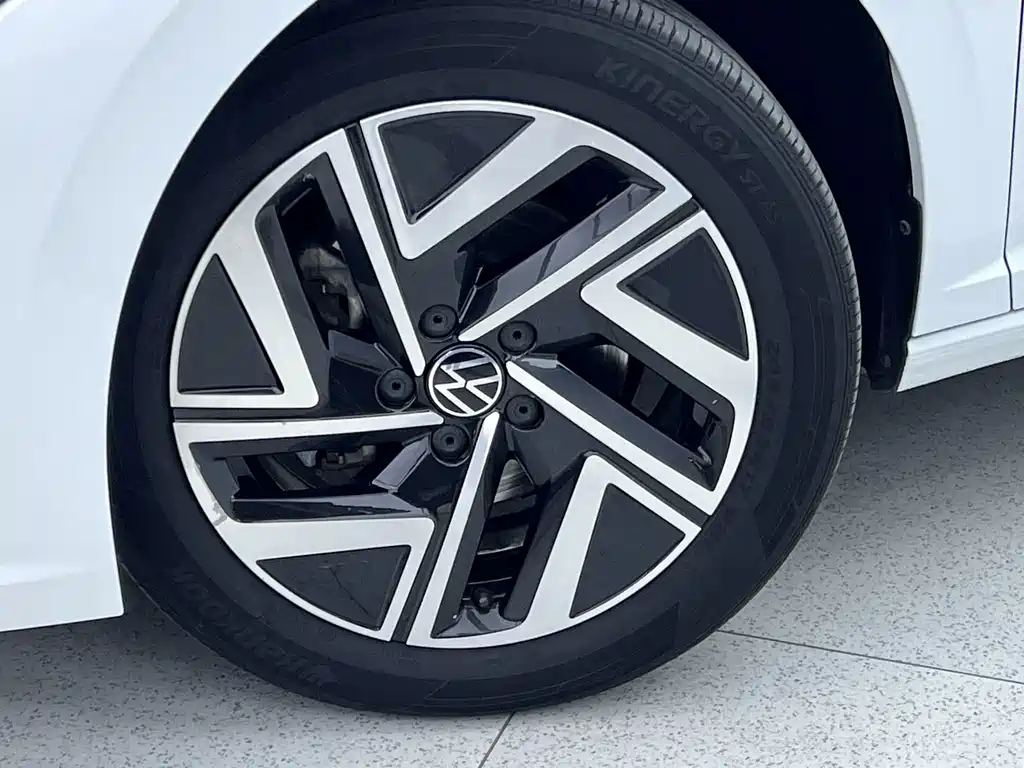 Volkswagen Sagitar — миниатюра 5
