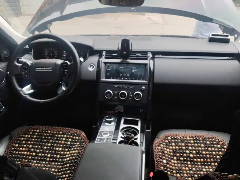 Land Rover Discovery — миниатюра 12