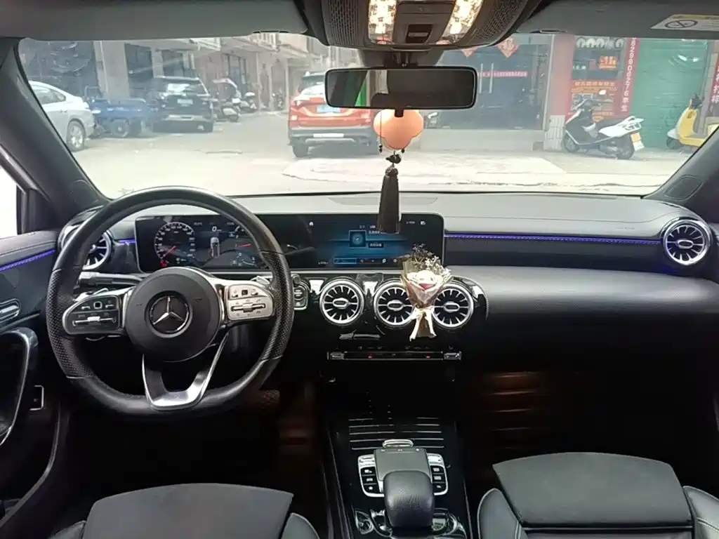 Mercedes-Benz A-Class — миниатюра 10