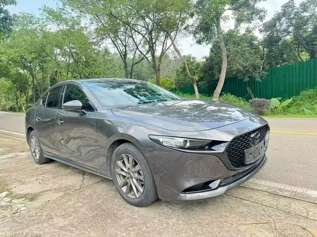 Mazda Mazda3 3 2020 1.5L AT