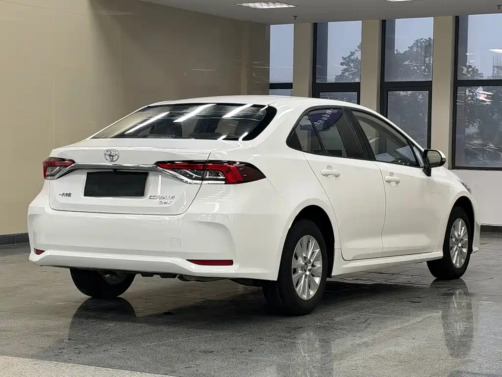 Toyota Corolla — миниатюра 6
