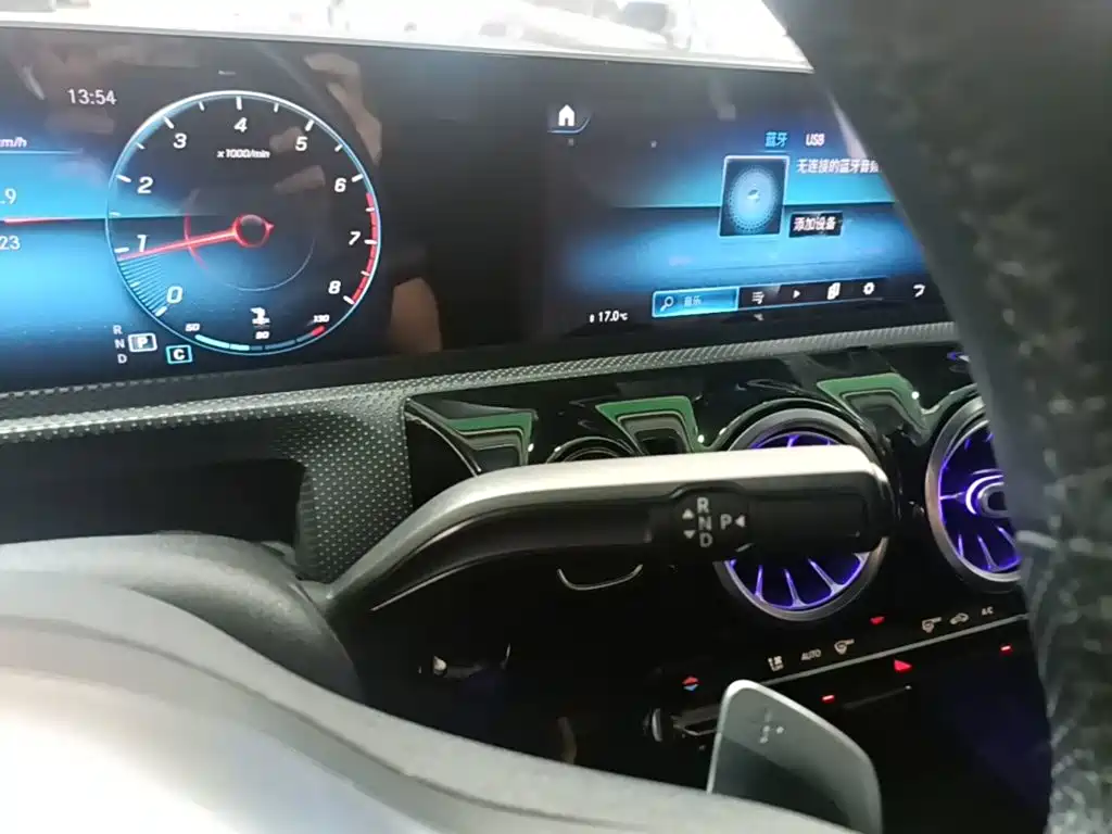 Mercedes-Benz A-Class — миниатюра 14