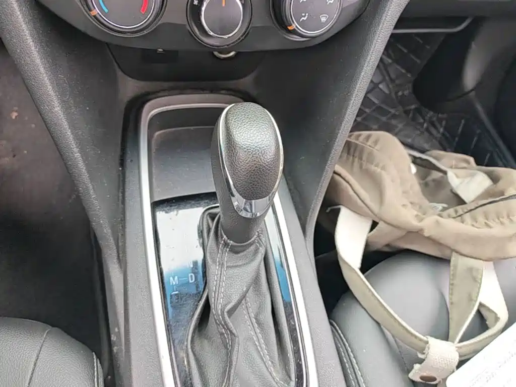 Chevrolet Cavalier — миниатюра 14