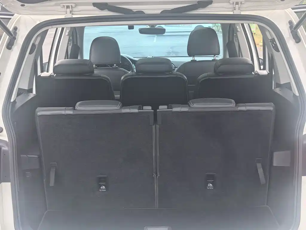 Volkswagen Touran — миниатюра 18