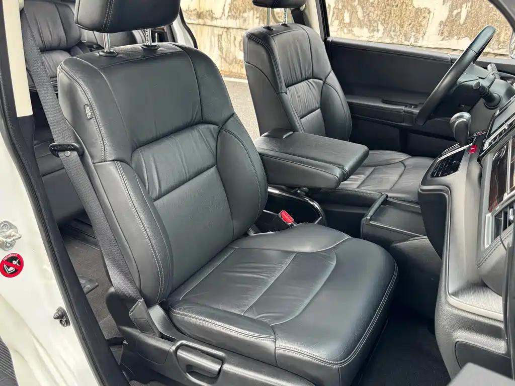 Honda Elysion — миниатюра 11