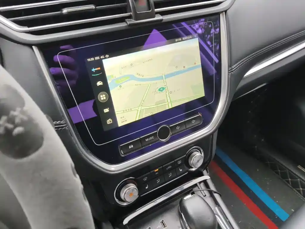 Roewe RX3 — миниатюра 13