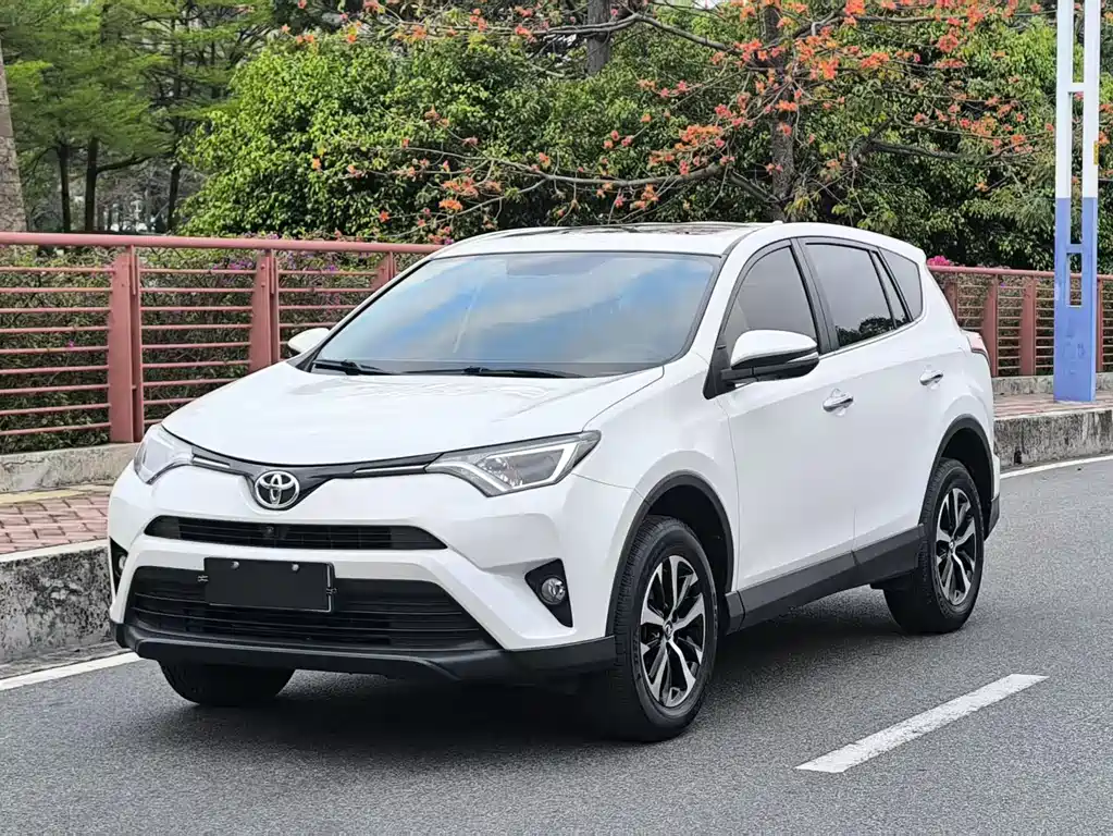 Toyota RAV4 2017