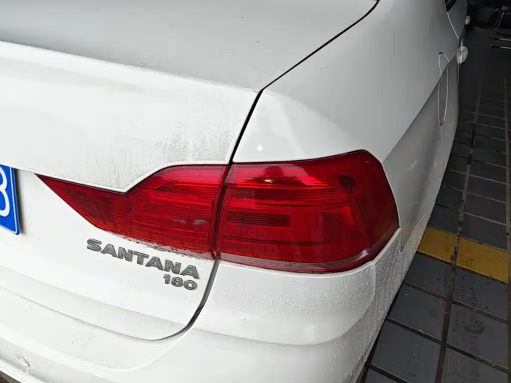 Volkswagen Santana — миниатюра 8