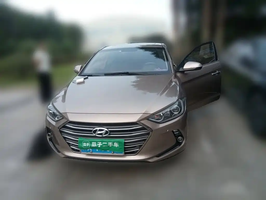 Hyundai Elantra