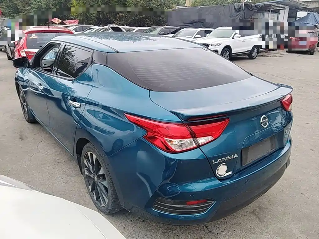 Nissan Bluebird — миниатюра 5