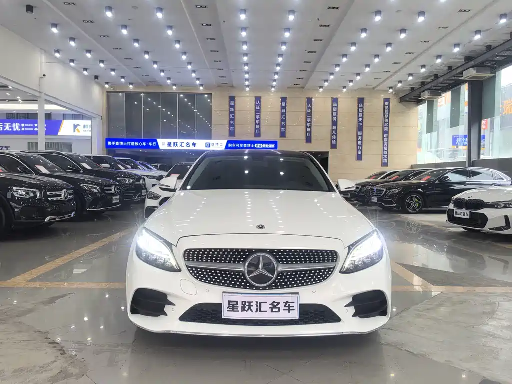 Mercedes-Benz C-Class — миниатюра 2