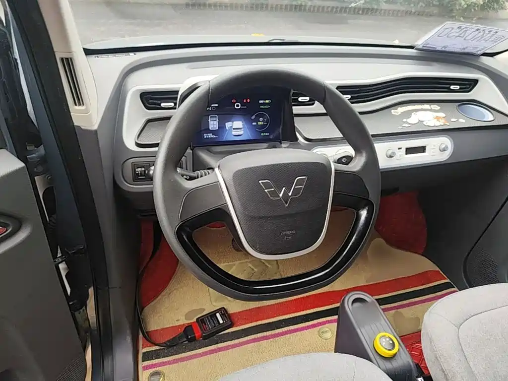 Wuling MINIEV — миниатюра 11