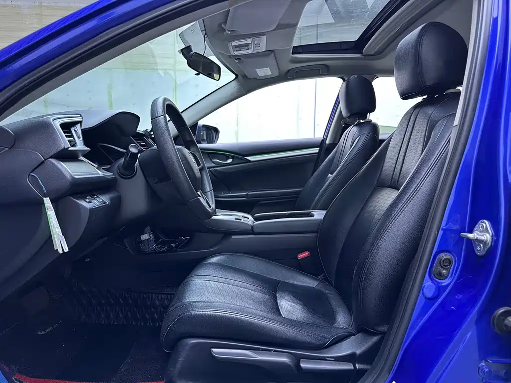 Honda Civic — миниатюра 8