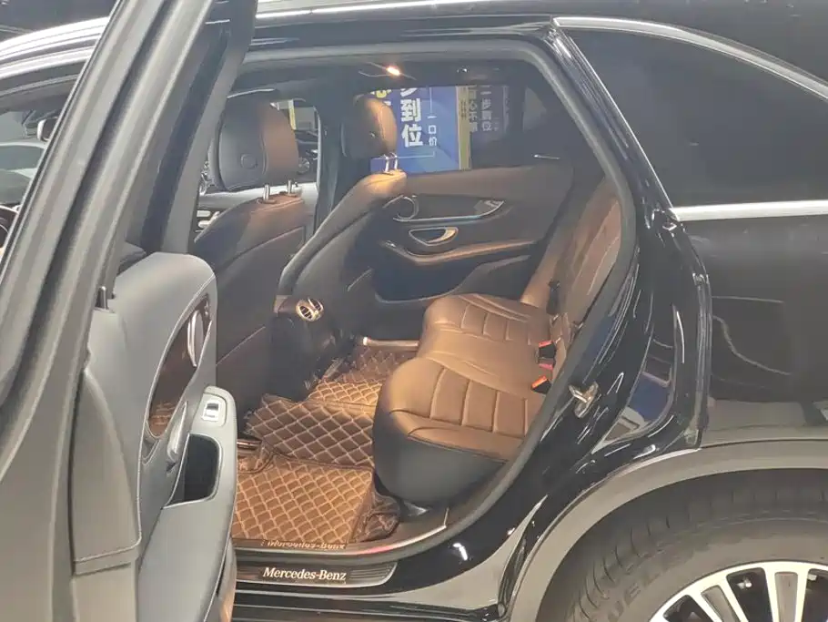 Mercedes-Benz GLC — миниатюра 11