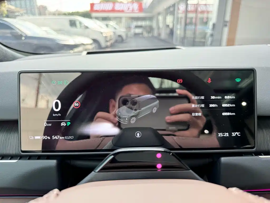 NIO ES8 — миниатюра 23