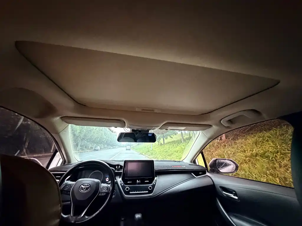 Toyota Corolla — миниатюра 13