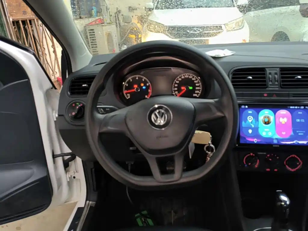 Volkswagen Polo — миниатюра 11