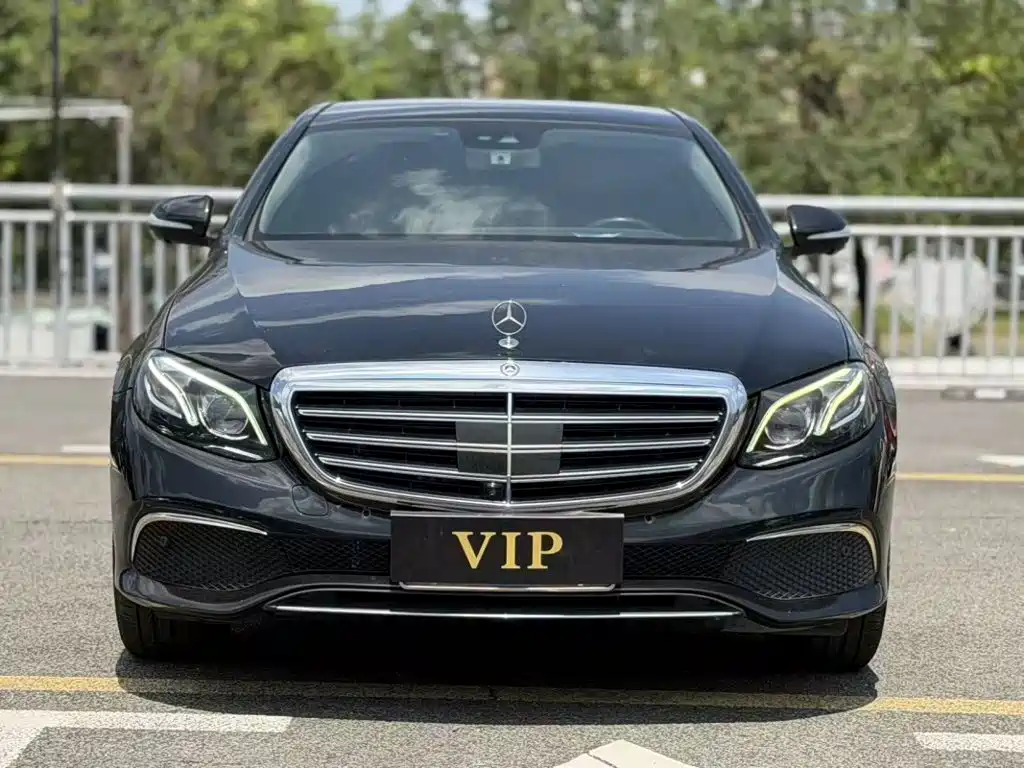 Mercedes-Benz E-Class — миниатюра 2