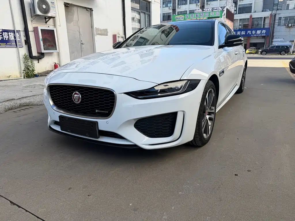 Jaguar XEL — миниатюра 3