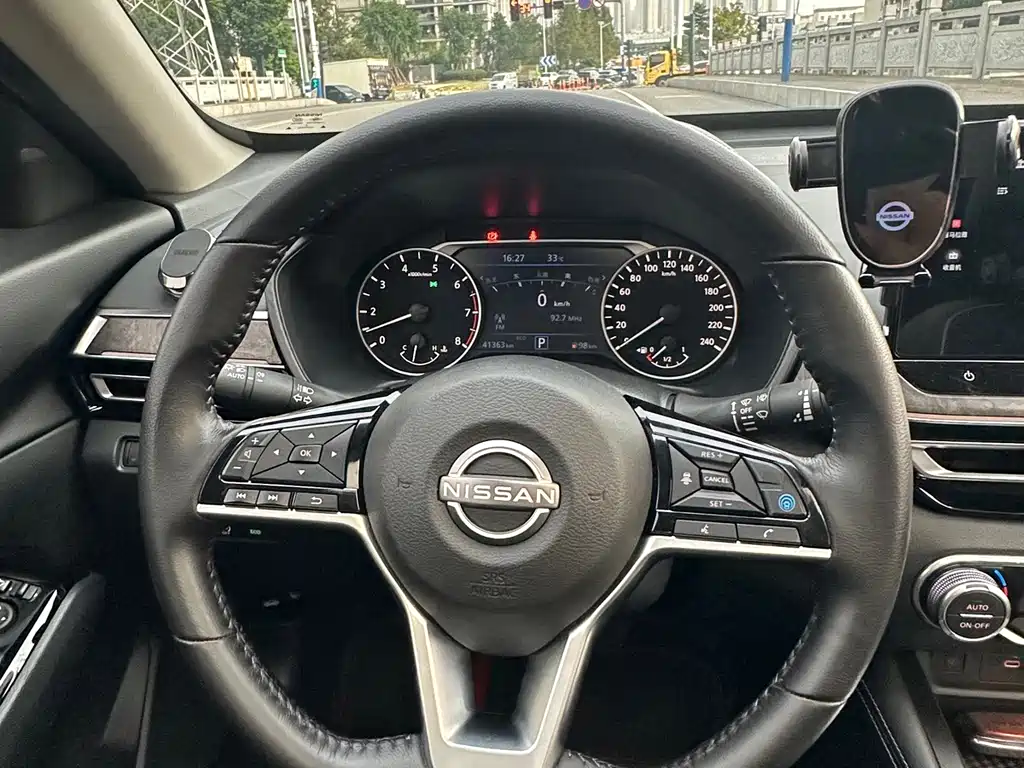 Nissan Teana — миниатюра 18