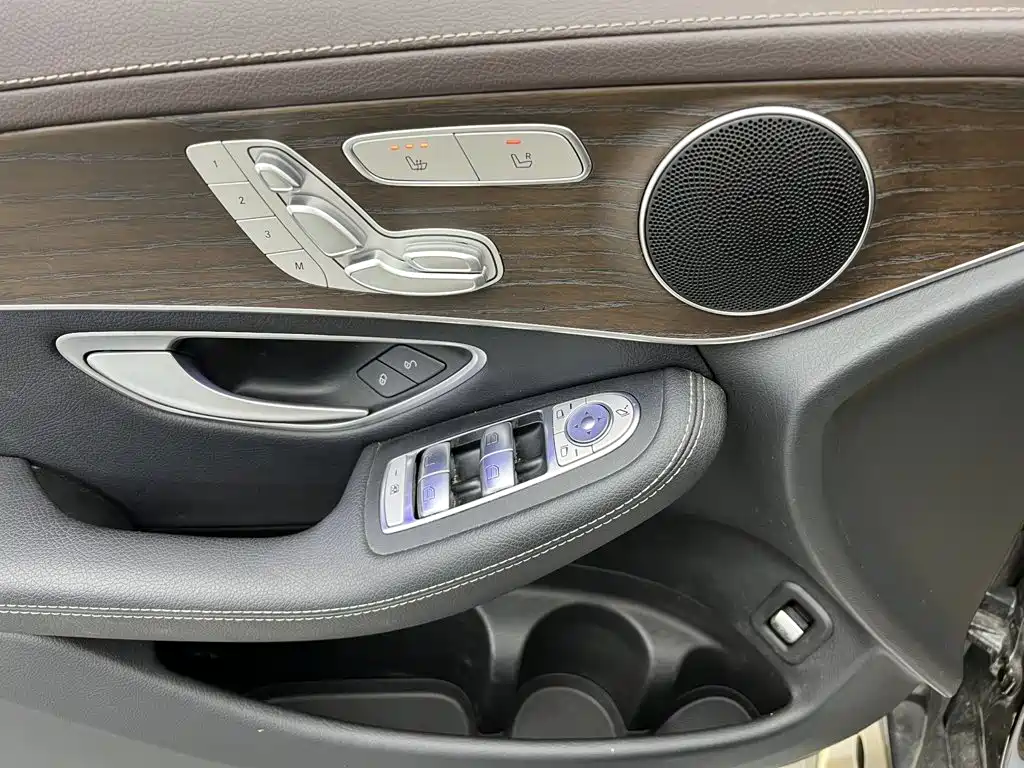 Mercedes-Benz GLC — миниатюра 19