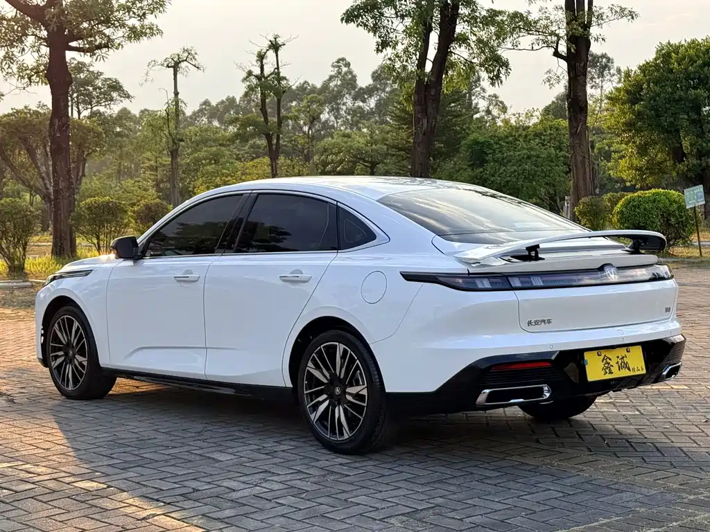 Changan Eado — миниатюра 18