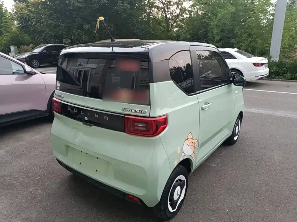 Wuling MINIEV — миниатюра 7
