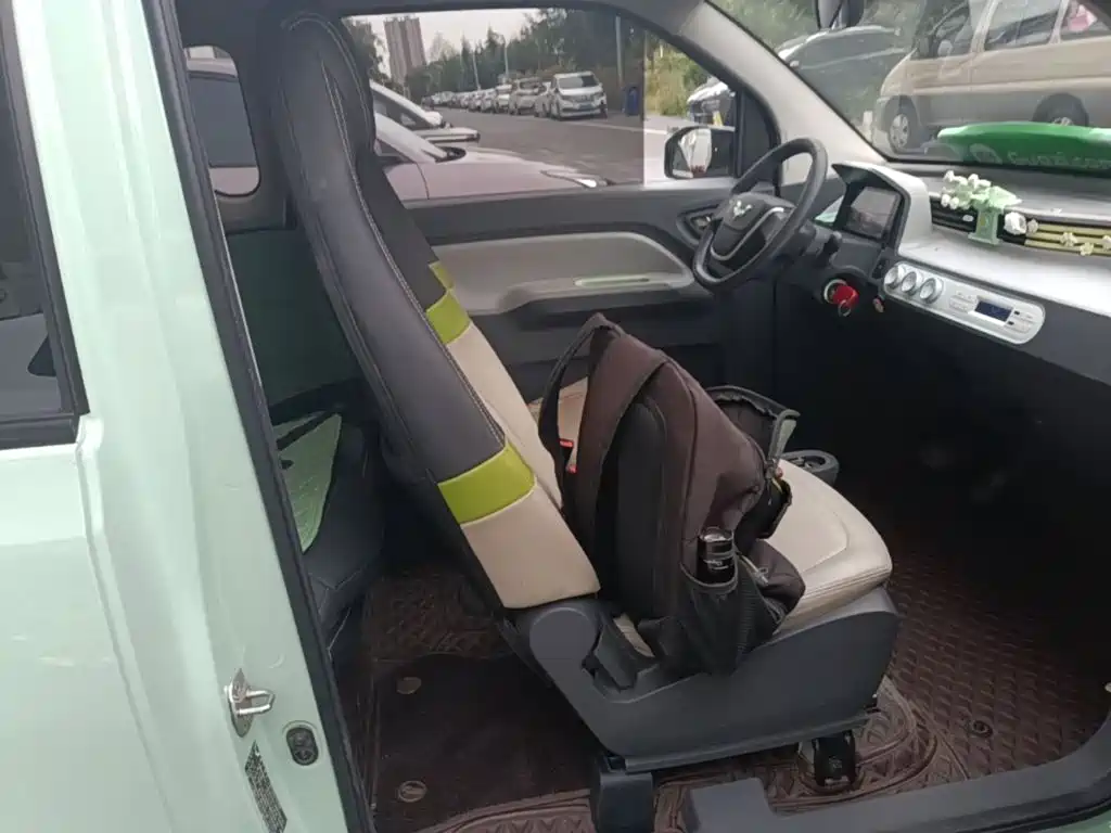 Wuling MINIEV — миниатюра 25