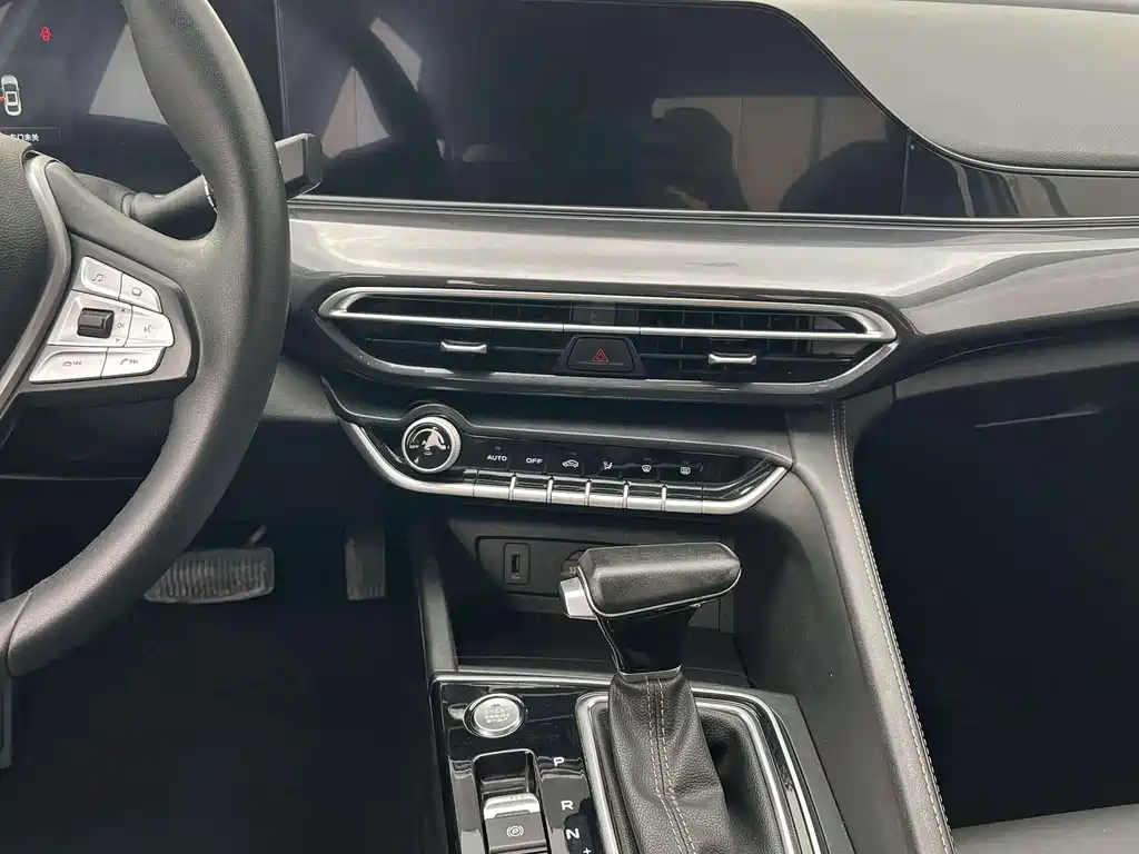 Changan Eado — миниатюра 8