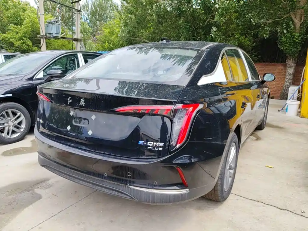 Hongqi E-QM5 2025 610km PLUS