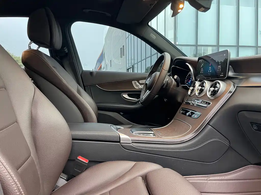 Mercedes-Benz GLC — миниатюра 17