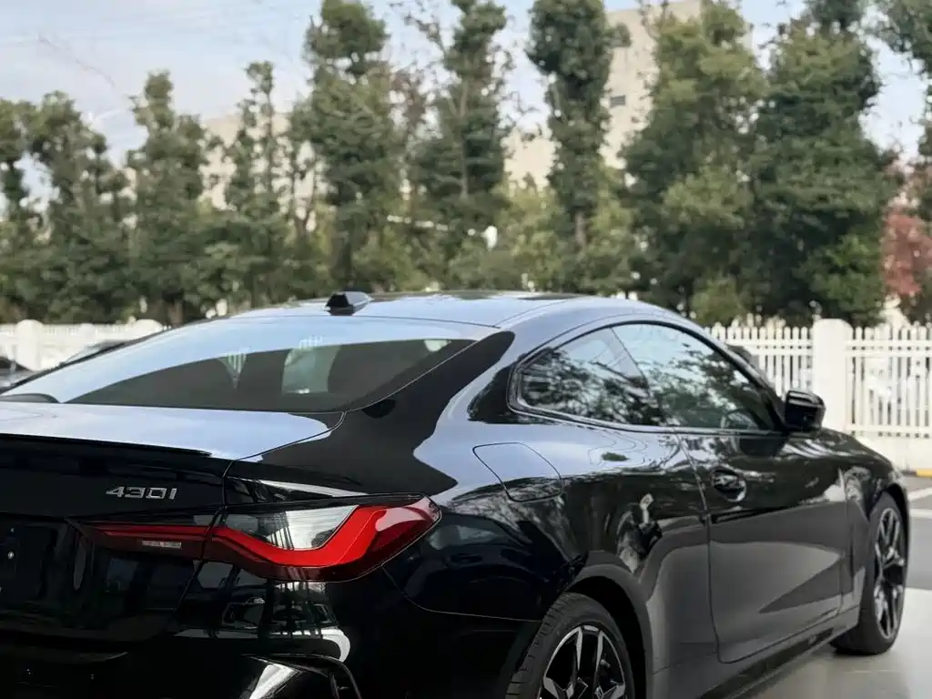 BMW 4 Series 4 2026