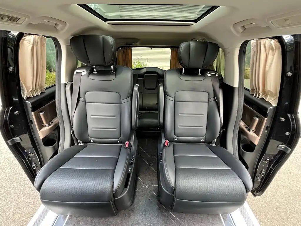 GAC Motor Trumpchi E8 PHEV — миниатюра 14