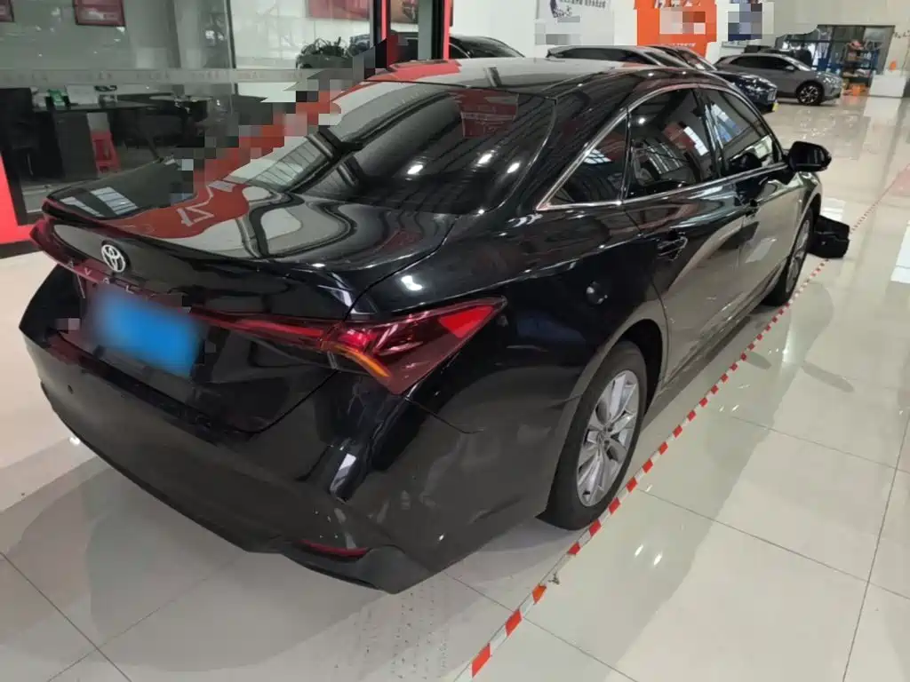 Toyota Avalon — миниатюра 7