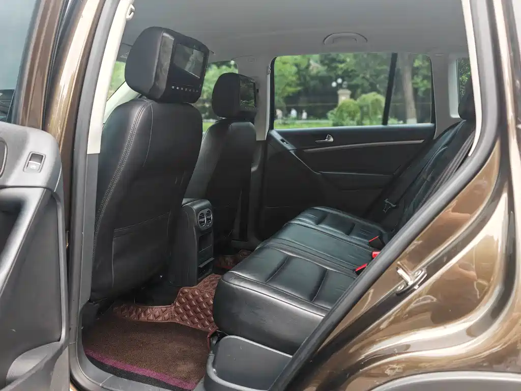 Volkswagen Tiguan — миниатюра 8