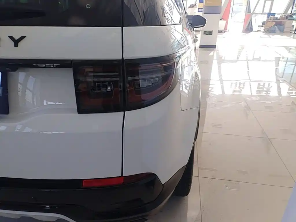 Land Rover Discovery Sport — миниатюра 8