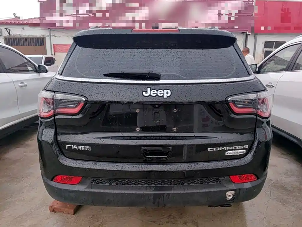Jeep Compass — миниатюра 6