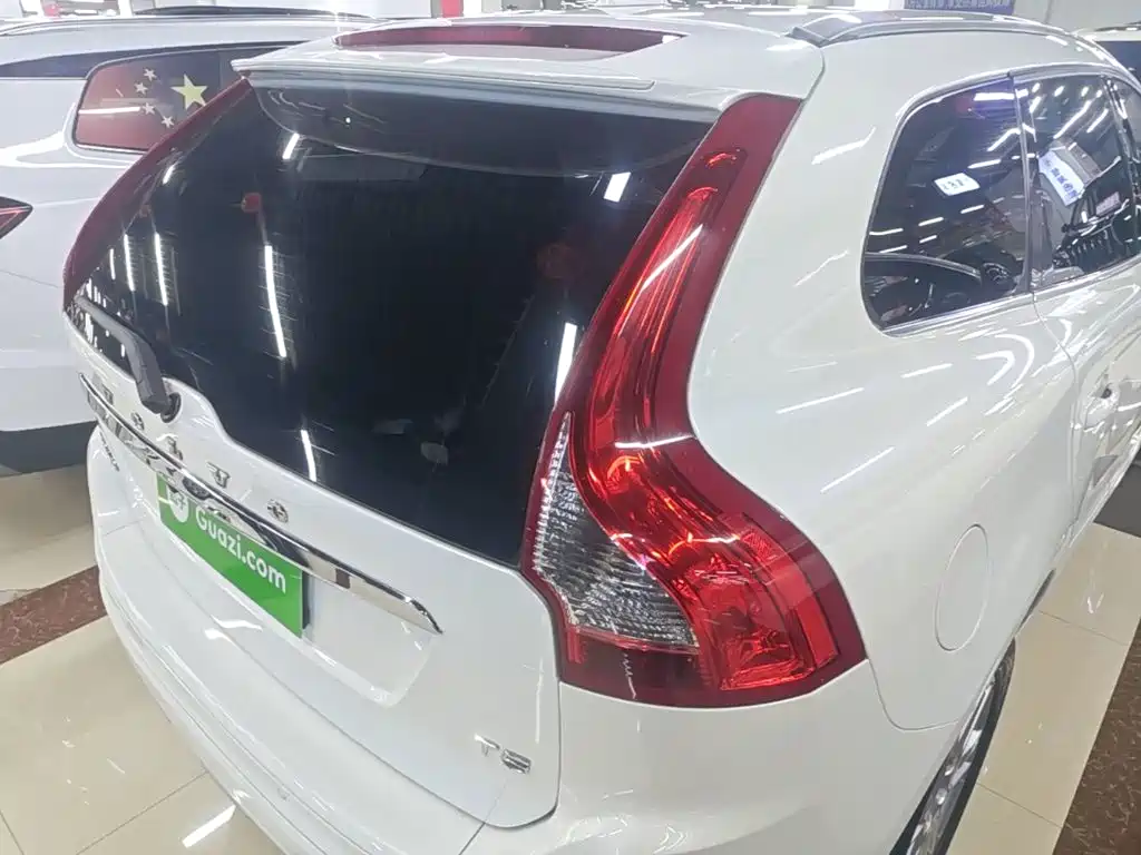 Volvo XC60 — миниатюра 8