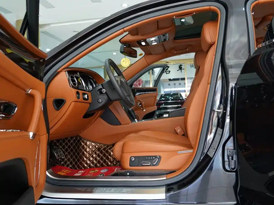 Bentley Flying Spur — миниатюра 5