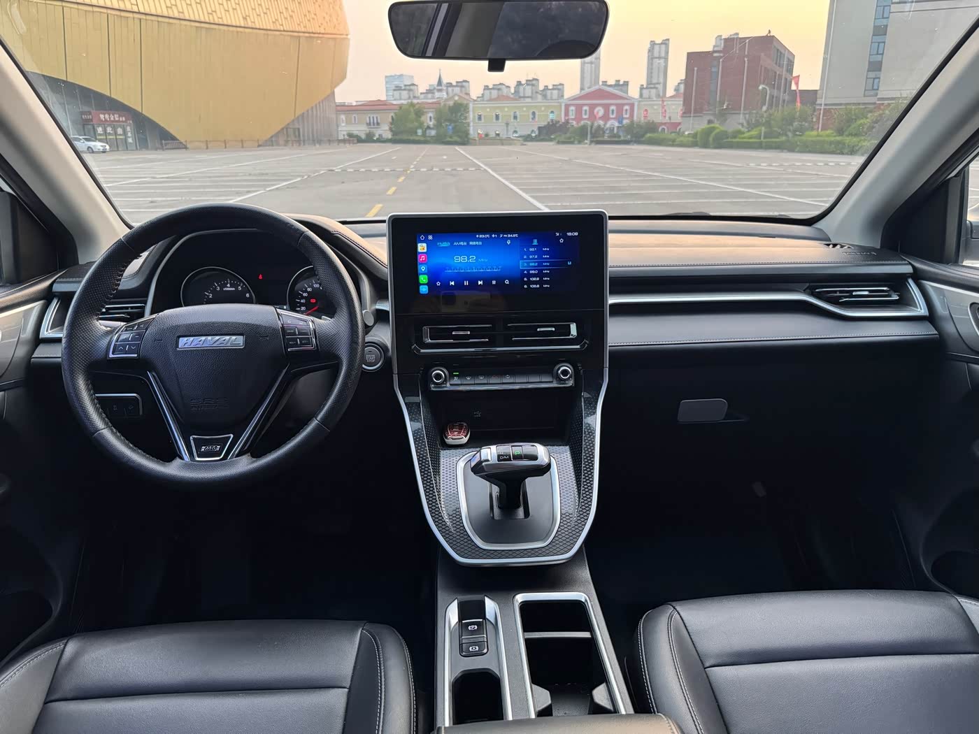 Haval Haval M6 1.5 л 2022 г. Белый, пробег 40000 км