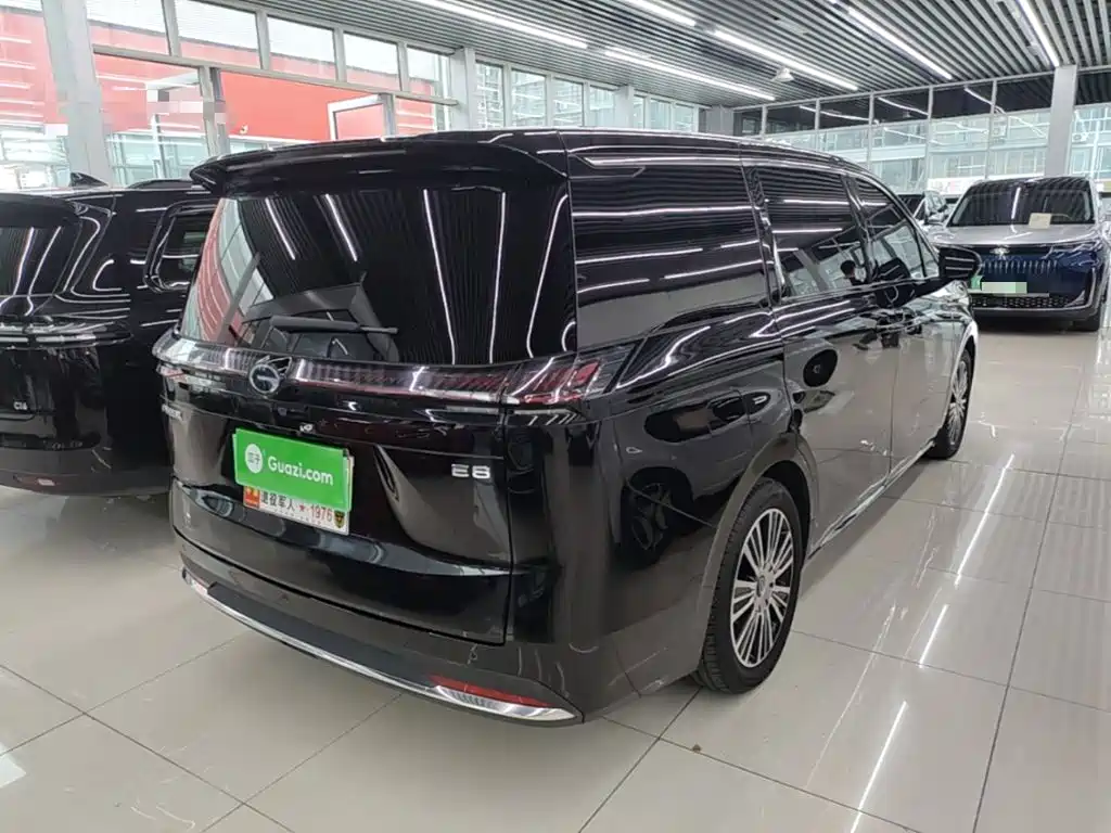 GAC Motor Trumpchi E8 PHEV — миниатюра 7