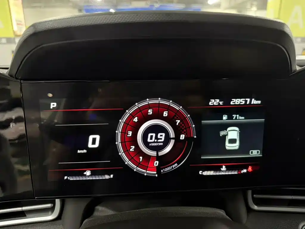 Hyundai Elantra — миниатюра 12