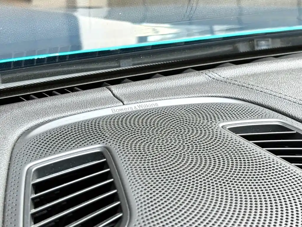 BMW M5 — миниатюра 9