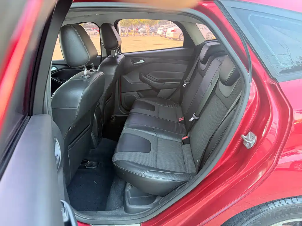 Ford Focus — миниатюра 12