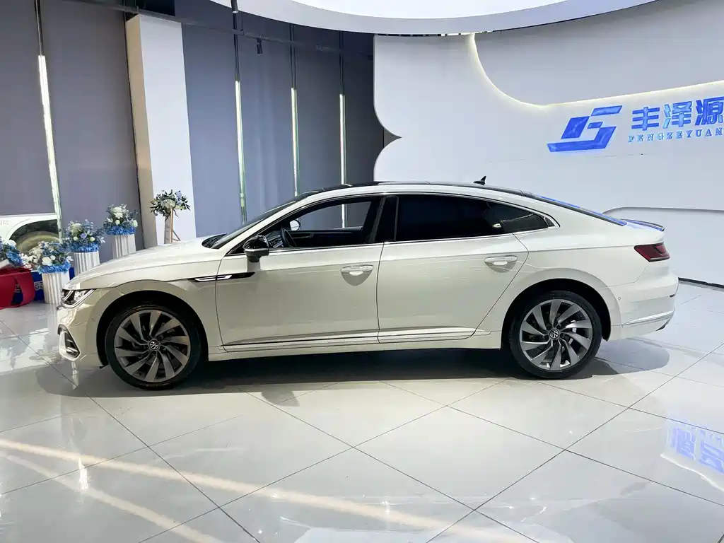 Volkswagen CC — миниатюра 3